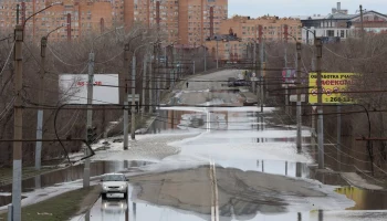Уровень воды в Урале у Оренбурга снизился до 920 см