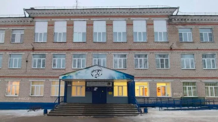 Мошенники убедили учительницу из Чебоксар поджечь школу Мошенники убедили учительницу из Чебоксар поджечь школу