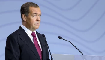 &laquo;Только убей&raquo;: Медведев прокомментировал расстрел азовцами* российского бойца