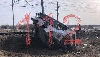 МЧС уточнило число погибших при столкновении поезда и автобуса в Ярославской области