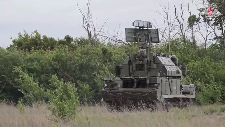 Опасность атаки беспилотников объявили в Курской области Опасность атаки беспилотников объявили в Курской области