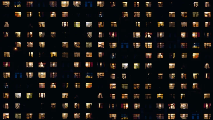 День светящихся окошек и Всемирный день приветствий: какие праздники отмечают в России и мире 21 ноя День светящихся окошек и Всемирный день приветствий: какие праздники отмечают в России и мире 21 ноя