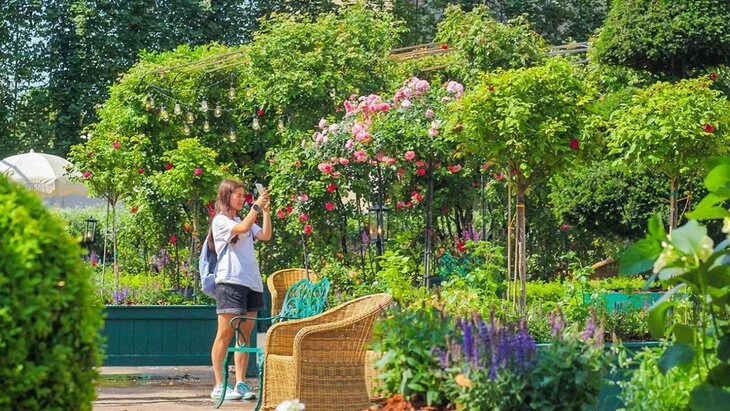 Флагманские площадки фестиваля "Сады и цветы" открылись в центре столицы Флагманские площадки фестиваля "Сады и цветы" открылись в центре столицы