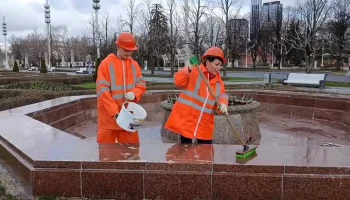 Фонтаны на ВДНХ начали готовить к новому сезону Фонтаны на ВДНХ начали готовить к новому сезону