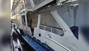 Два теплохода столкнулись в акватории Невы в Петербурге