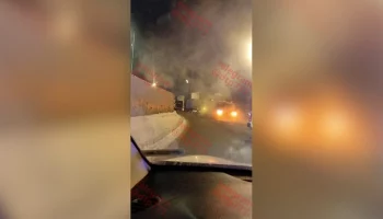 Контейнер с фтороводородной кислотой получил повреждения в ДТП в Москве