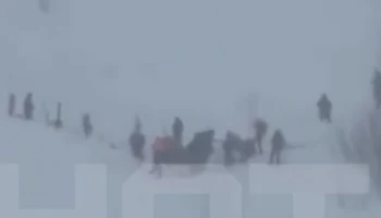 Лавина сошла на группу туристов из 20 человек в горах Грузии