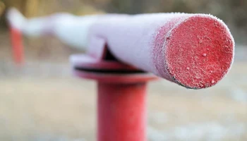 Заборы и шлагбаумы: как установить ограждение по закону