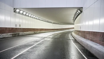 Авария с участием нескольких машин произошла в Лефортовском тоннеле в столице