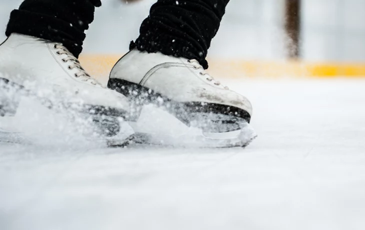 Фигуриста Ивана Десятова отстранили в США из-за неподобающего поведения Фигуриста Ивана Десятова отстранили в США из-за неподобающего поведения