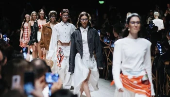 Москва онлайн побывает на открытии шестой Московской недели моды