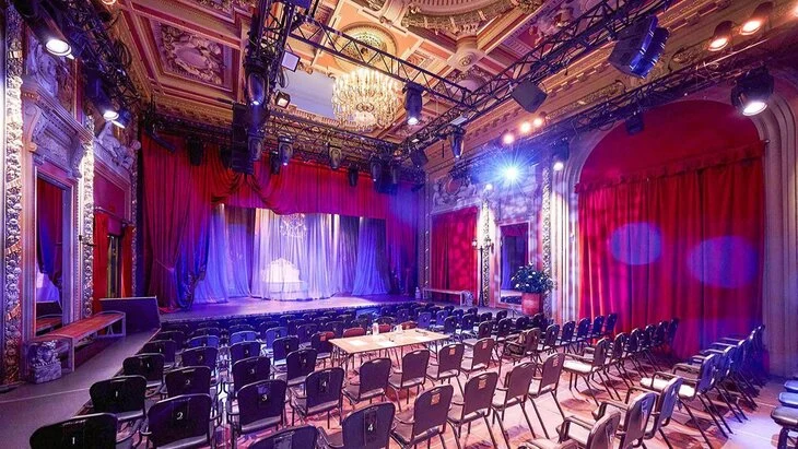 Директор Театра Гоголя рассказал, что стажировка даст участникам "Талантов" Директор Театра Гоголя рассказал, что стажировка даст участникам "Талантов"