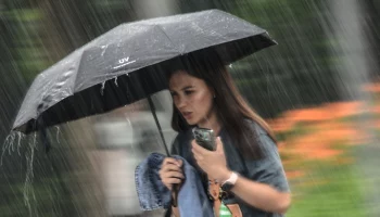 &laquo;Как в Питере, но хуже&raquo;: Синоптик Позднякова предупредила москвичей о шторме