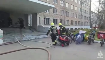 15 человек спасены при пожаре на севере Москвы