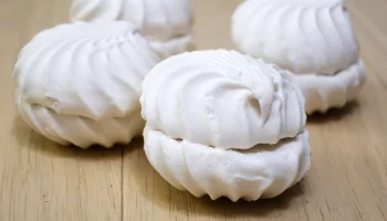 Компания "ВкусВилл" опровергла информацию о массовом отравлении покупателей зефиром