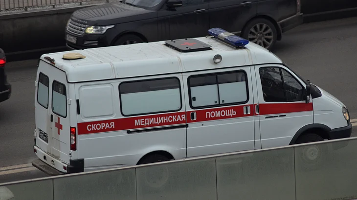 Пять человек пострадали при столкновении автобуса и грузовика в Санкт-Петербурге Пять человек пострадали при столкновении автобуса и грузовика в Санкт-Петербурге