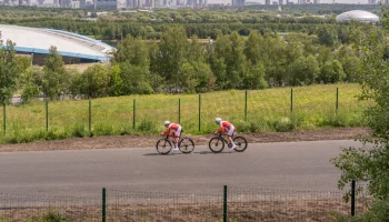 Более 300 спортсменов сборной Москвы по велоспорту тренируются в парке &laquo;Крылатские холмы&raquo;