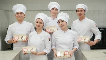 Студенты московских колледжей ко Дню Победы передали участникам СВО гумпомощь