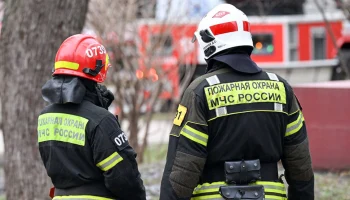 Пожар произошел в строительном городке на юго-западе Москвы Пожар произошел в строительном городке на юго-западе Москвы