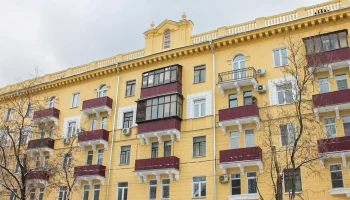 Как в Москве заботятся о домах в стиле советского неоклассицизма