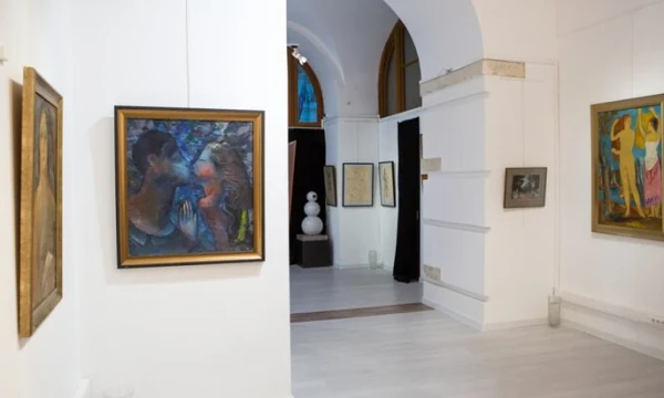 Галерея "Веллум" в Москве подтвердила кражу более 20 картин Галерея "Веллум" в Москве подтвердила кражу более 20 картин