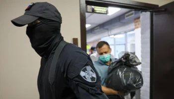 РИА Новости: главреду Baza Трифонову предъявлено обвинение в даче взятки