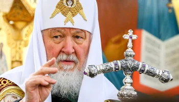 Патриарх Кирилл возглавил крестный ход с мощами святого князя Владимира в Москве