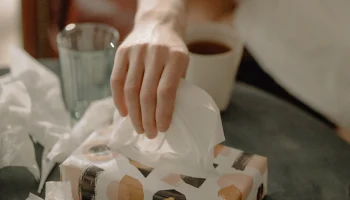 «Обрушивающееся начало»: как отличить грипп от ОРВИ по первым симптомам «Обрушивающееся начало»: как отличить грипп от ОРВИ по первым симптомам