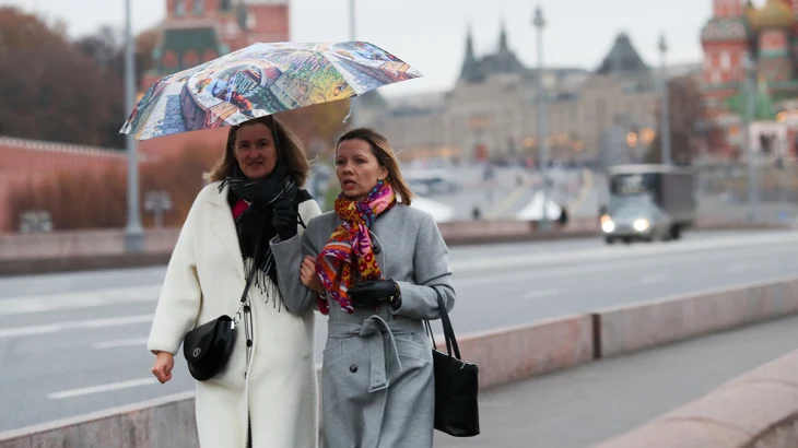 Синоптики предупредили москвичей о дождливой и ветреной погоде 5 апреля Синоптики предупредили москвичей о дождливой и ветреной погоде 5 апреля