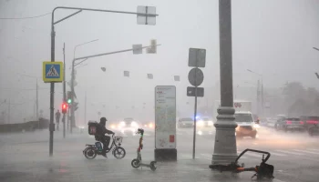 ЦОДД призвал москвичей пользоваться метро из-за дождя 8 августа