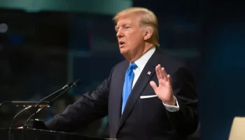 Трамп поручил проверить авиационную безопасность в США после ЧП в Вашингтоне