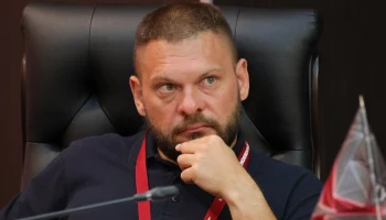 Получившего ранение военкора Поддубного направят в московскую клинику