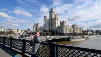 Синоптики рассказали об облачной погоде с небольшими осадками в Москве 8 апреля
