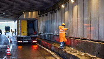 Более 100 транспортных тоннелей промоют в Москве после зимы