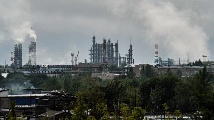 Пожар на нефтезаводе в Омске локализован