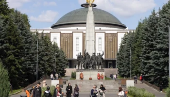 Российская певица и актриса Виктория Дайнеко встретится с участниками клуба «Лето Побед» Российская певица и актриса Виктория Дайнеко встретится с участниками клуба «Лето Побед»