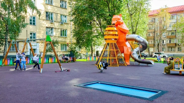 Тематические детские площадки обновили на юге Москвы Тематические детские площадки обновили на юге Москвы