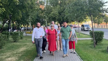 Спасатель Джетыгенов посетил место проведения работ по благоустройству набережных Яузы