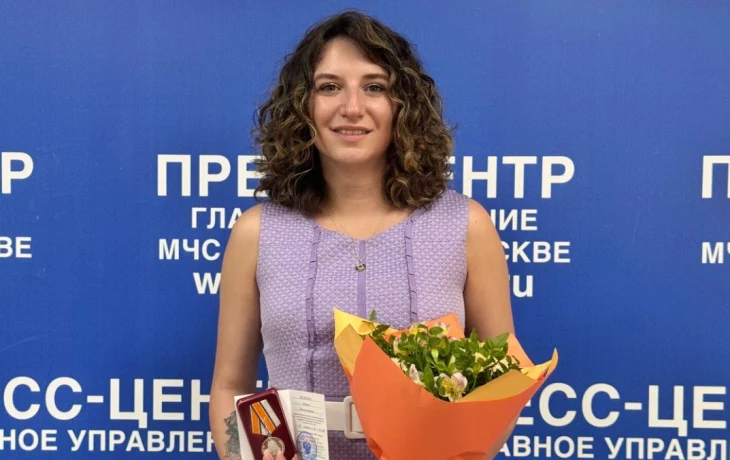 МЧС РФ наградило сотрудников «Вечерней Москвы» за освещение работы спасателей