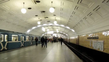 Пассажир упал на пути на Сокольнической линии московского метро