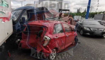 Один человек пострадал в аварии на Северо-Восточной хорде