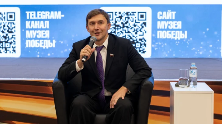 Известный шахматист провел встречу в Музее Победы Известный шахматист провел встречу в Музее Победы