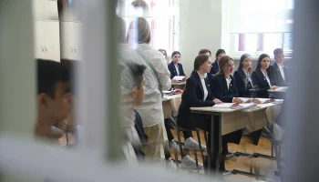 Володин: Школьники в РФ перегружены учебой, им не хватает времени на развитие