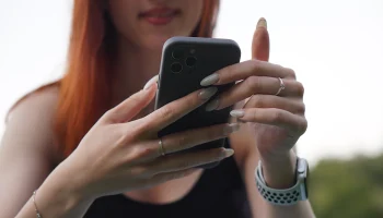 Мобильных операторов обяжут прекращать оказание услуг связи по требованию ФСБ