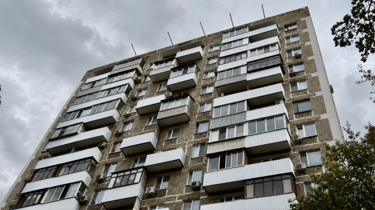 В районе Мещанский в жилом здании, в котором проживал народный артист Юрий Богатырев, проходит капит В районе Мещанский в жилом здании, в котором проживал народный артист Юрий Богатырев, проходит капит
