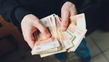 Россиянам назвали профессии с зарплатой более 200 тысяч рублей