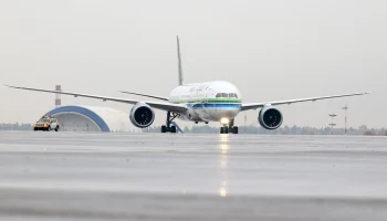 Летевший в Благовещенск пассажирский самолет аварийно сел в аэропорту Хабаровска