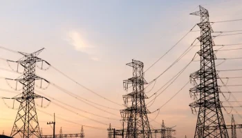 ЛЭП и гараж повреждены в Воронежской области из-за атаки БПЛА