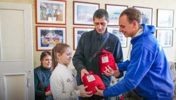 Собянин: Первые новогодние подарки доставлены из Москвы на новые территории