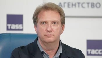 Директор Театра сатиры Игорь Берлин покинет пост